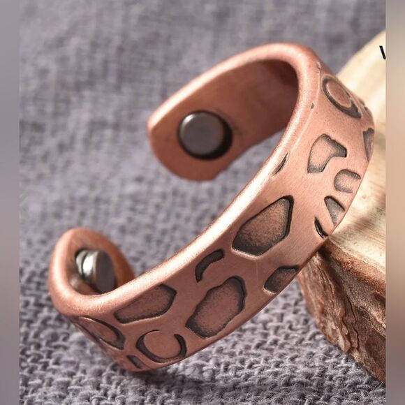 Magnetic By Design Lattice Adjustable Open Ring with Magnetic End in Rosetone - Picture 3 of 7